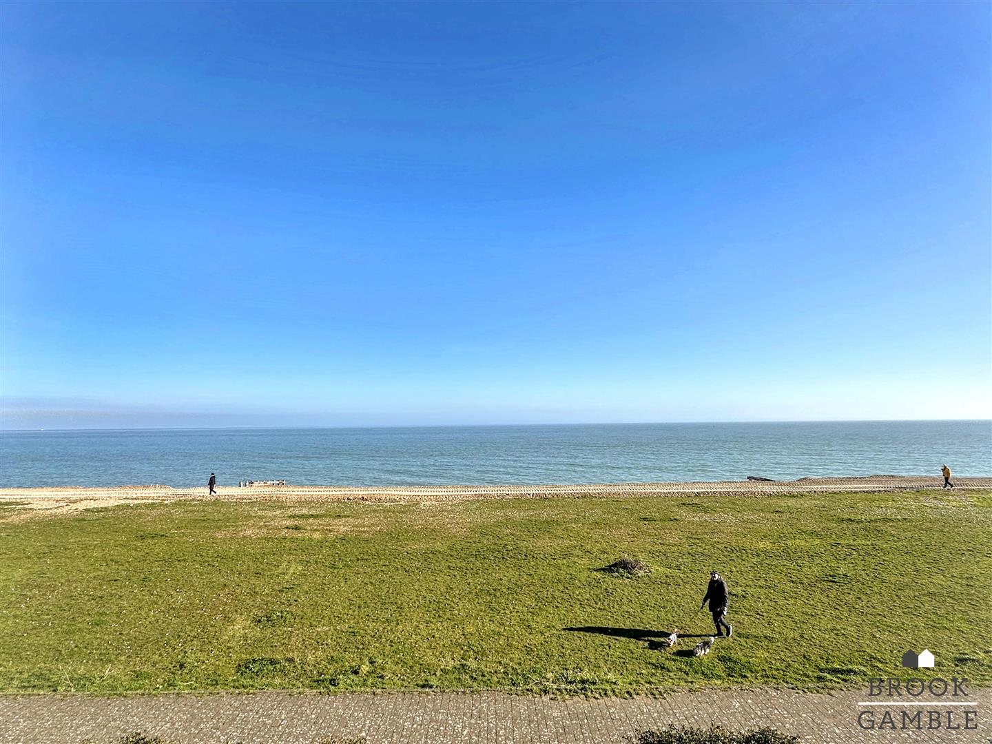 2 Bedroom Apartment - Purpose Built. 12 San Diego Way in Eastbourne,  11